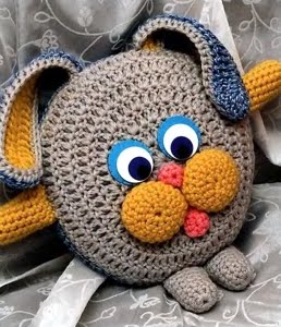 Вязаная крючком игрушка: зайчик